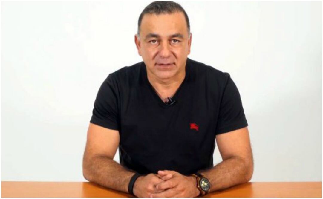 El empresario aseguró que estos regalos son la fase 1 de su proyecto para “empoderar a todos y cada uno de los mexicanos de cada entidad federativa a perder el miedo y convertirse en autodefensas activos”