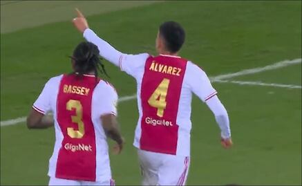 Edson Álvarez marca el gol del triunfo para el Ajax ante el Vitesse