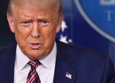 Trump estaba rodeado de "chiflados" tras elecciones de 2020: Mike Pence