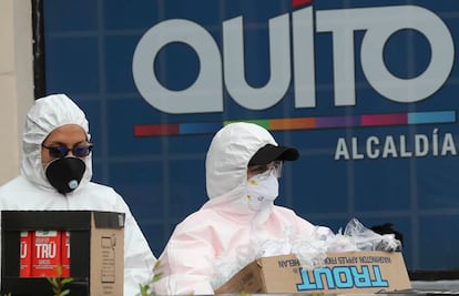 Dolor en Guayaquil se duplica por la imposibilidad de enterrar a los muertos