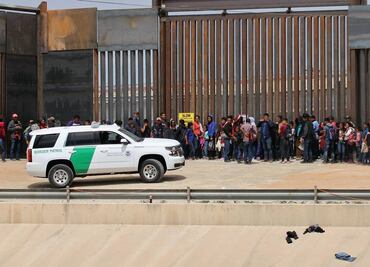 Gobierno de EU aprueba enviar más de 2 mil militares a frontera con México