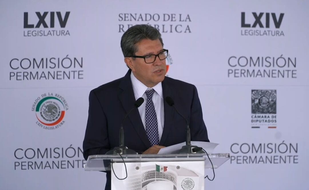 Monreal fue cuestionado sobre las versiones de un documento que circuló para recabar firmas en su favor para mantenerse como coordinador. Foto: Captura de pantalla
