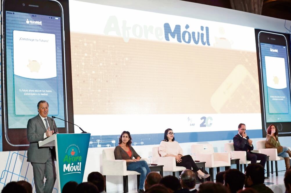 José Antonio Meade, secretario de Hacienda, durante la presentación de la aplicación Afore Móvil en el Museo Interactivo de Economía en la Ciudad de México (IVÁN STEPHENS. EL UNIVERSAL)