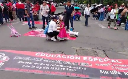 CNTE y Segob retoman la mesa de diálogo; "vamos a continuar con el plantón" en el Zócalo, aseguran maestros