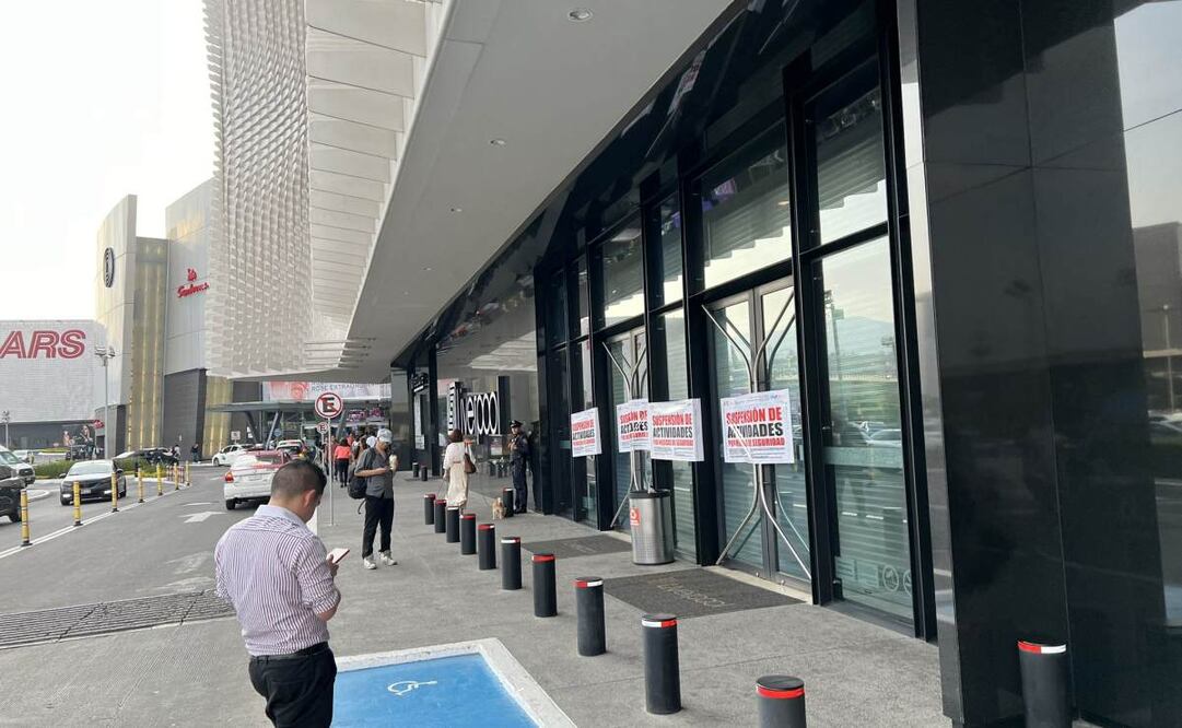 Reportan clausura de sucursal de Liverpool en Perisur. Foto: X @rollonon