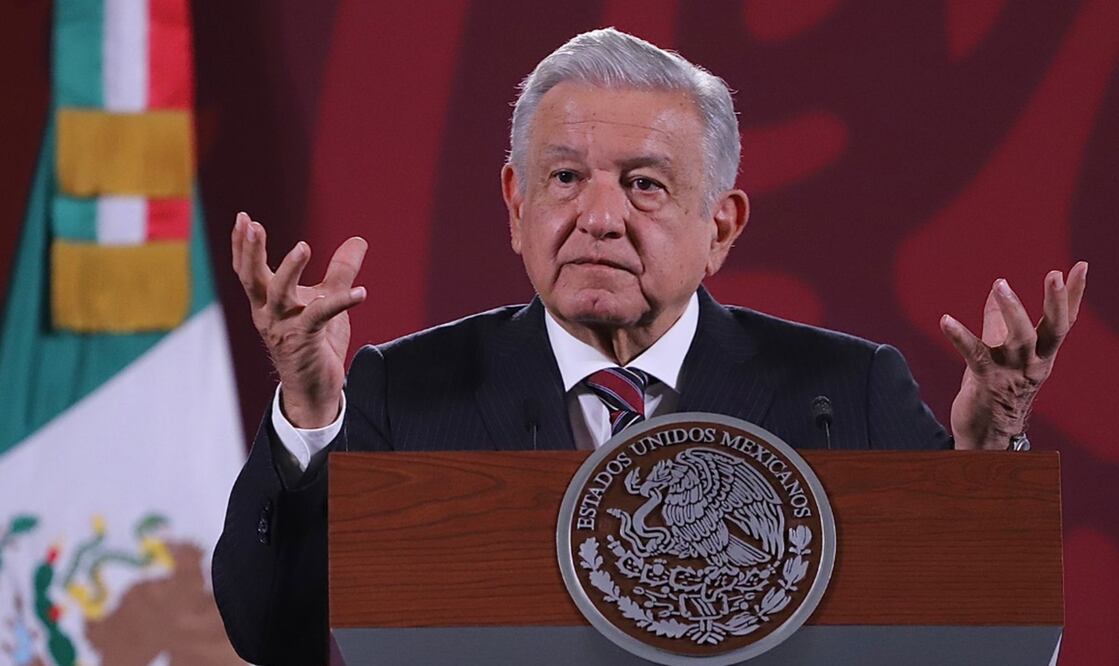 "Yo invito a la gente, nada más es cosa de que haya lugar, porque pienso que sí van a estar muchos porque han sido dos años con virtuales", señaló López Obrador. Foto: Berenice Fregoso