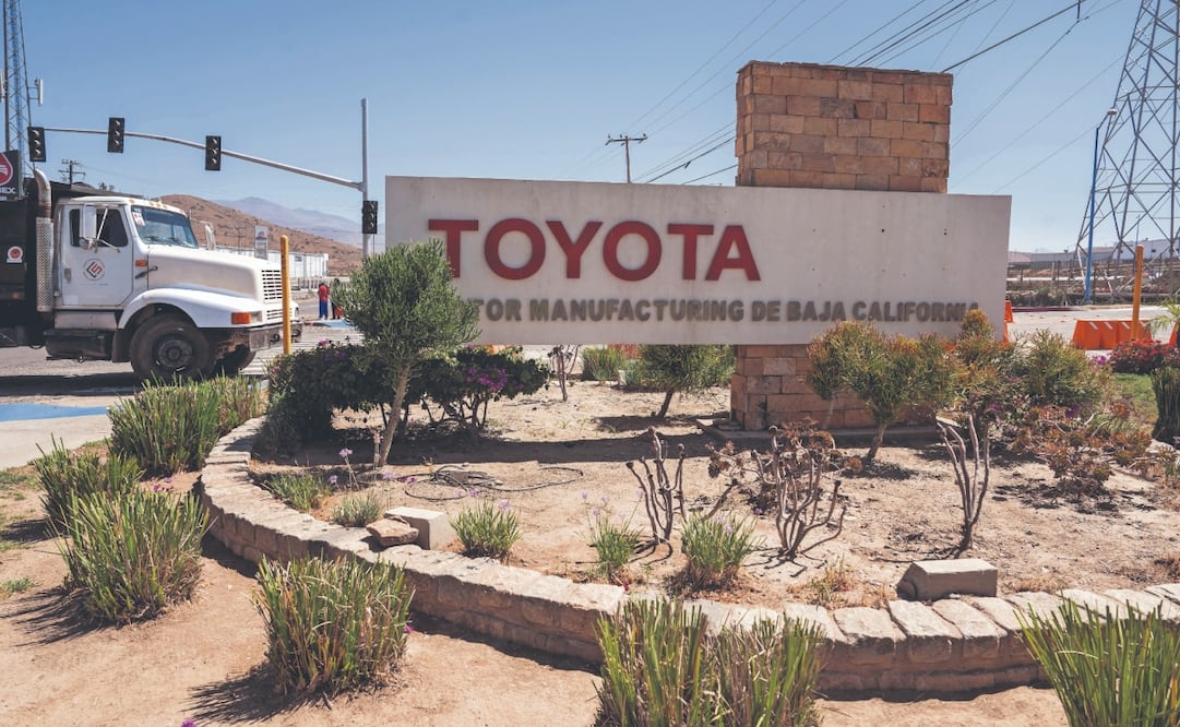 La empresa Toyota anunció el pasado 6 de junio que la producción de la camioneta Tacoma pasará de Baja California a su planta ampliada de Texas. Foto: Aimee Melo/ EL UNIVERSAL