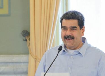 Acuerdan detener a cercanos de Maduro