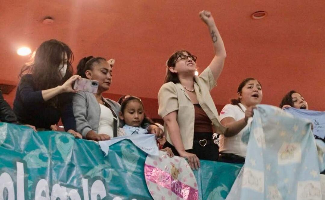 Feministas celebran aprobación en Zacatecas de reforma para garantizar el aborto en hospitales públicos de la entidad (25/03/2025). Foto: Esther Consuegra / EL UNVIERSAL