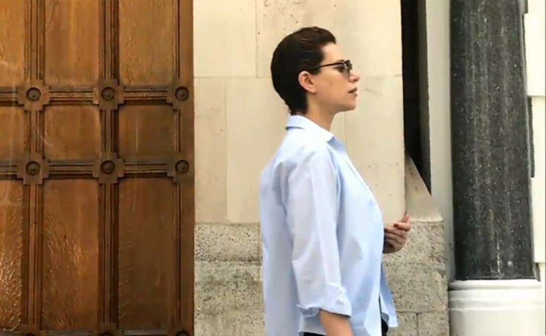 Karime Macías paseando en Londres. (FOTO: Tomada e video)