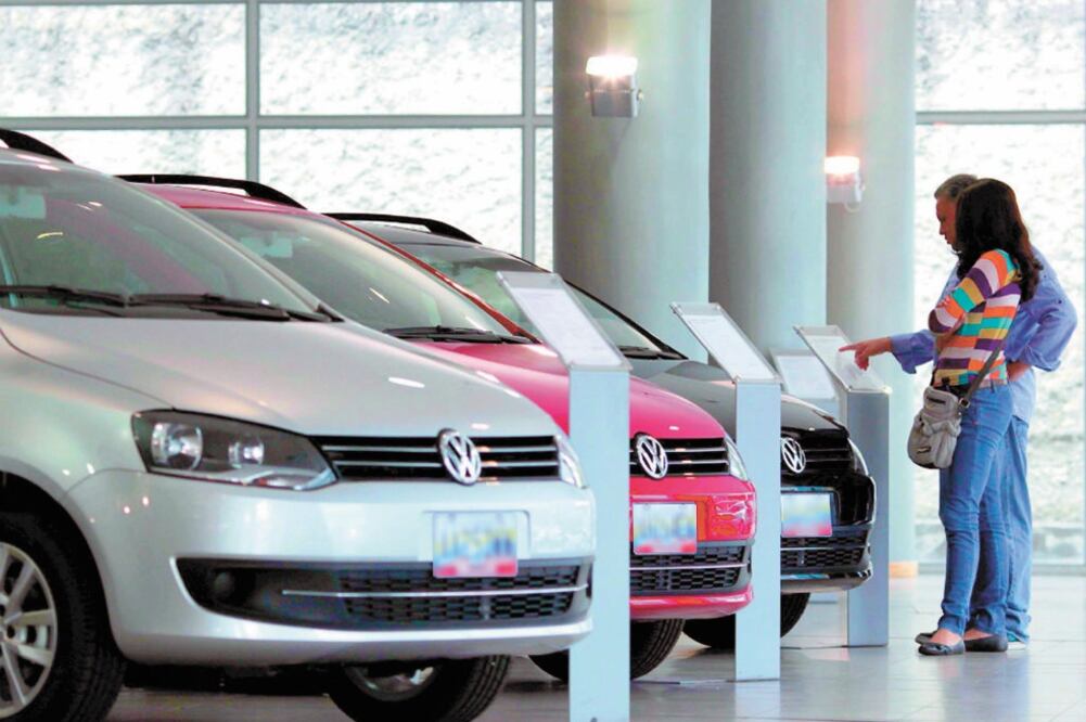 La firma JATO Latinoamérica estima que se venderán 1.5 millones de autos nuevos hasta 2022 y 2 millones a partir de 2027. Foto: ARCHIVO EL UNIVERSAL