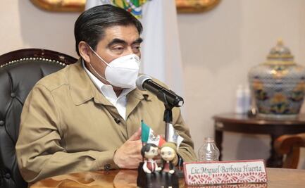 Puebla va contra "mafia" de espectaculares: Barbosa 