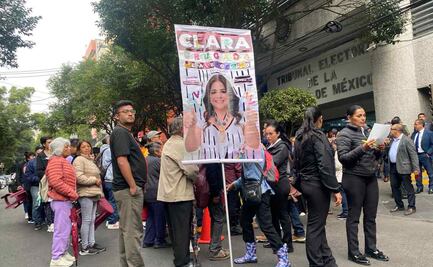 Simpatizantes de Clara Brugada esperan su llegada a Tribunal Electoral de CDMX; recibirá constancia de validez de la elección