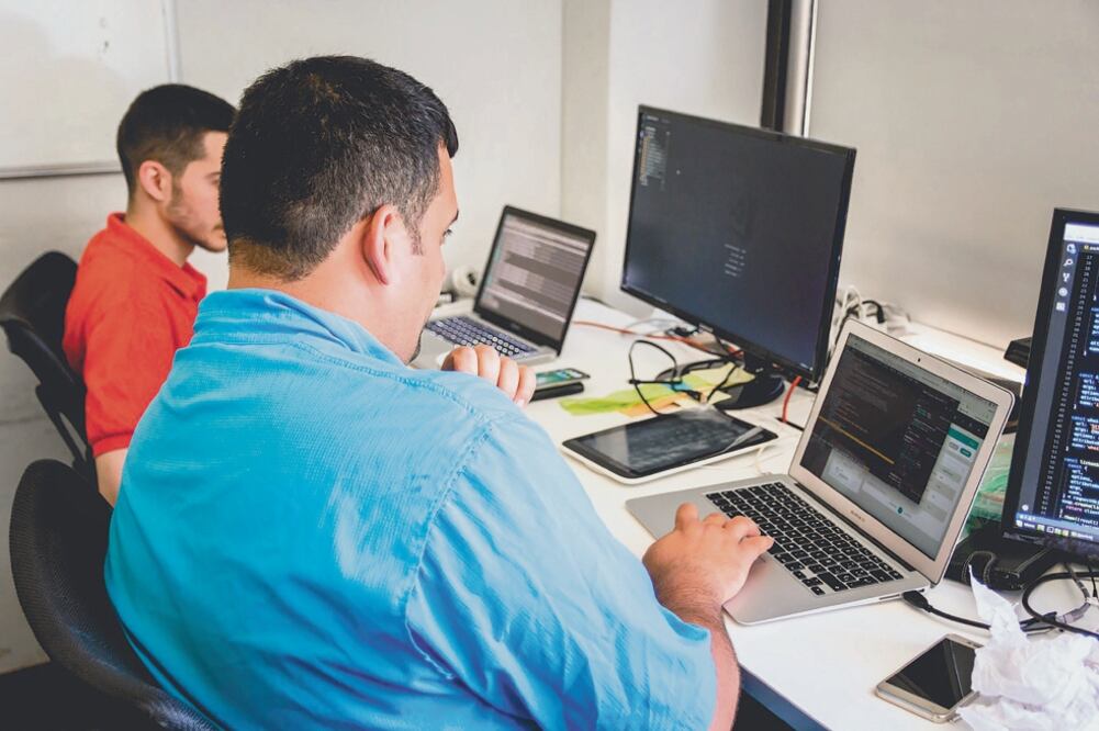 Estrategia. Según Cisco, las empresas deben crear un departamento de transformación digital encargado de llevar a cabo este proceso. Foto: ARCHIVO EL UNIVERSAL