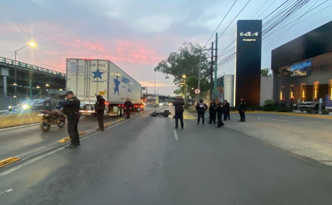 Motociclista derrapa y muere; accidente ocurrió en Venustiano Carranza. Foto: Especial