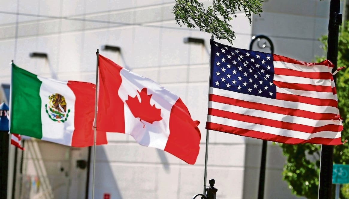 Los primeros acercamientos para el TLCAN se dieron entre México y EU, y posteriormente se sumó Canadá, recuerdan expertos. Foto: Archivo/ EL UNIVERSAL