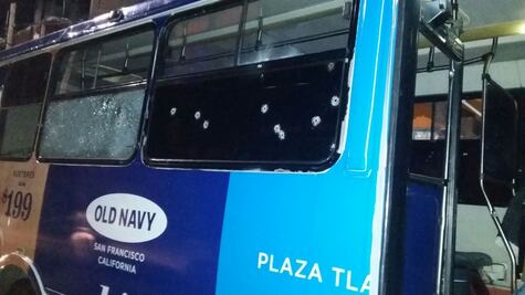 Balacera a autobús deja un muerto en Naucalpan