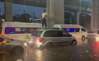 Automovilistas quedan varados en Periférico Norte; lluvias inundan Lomas Verdes y Echegaray