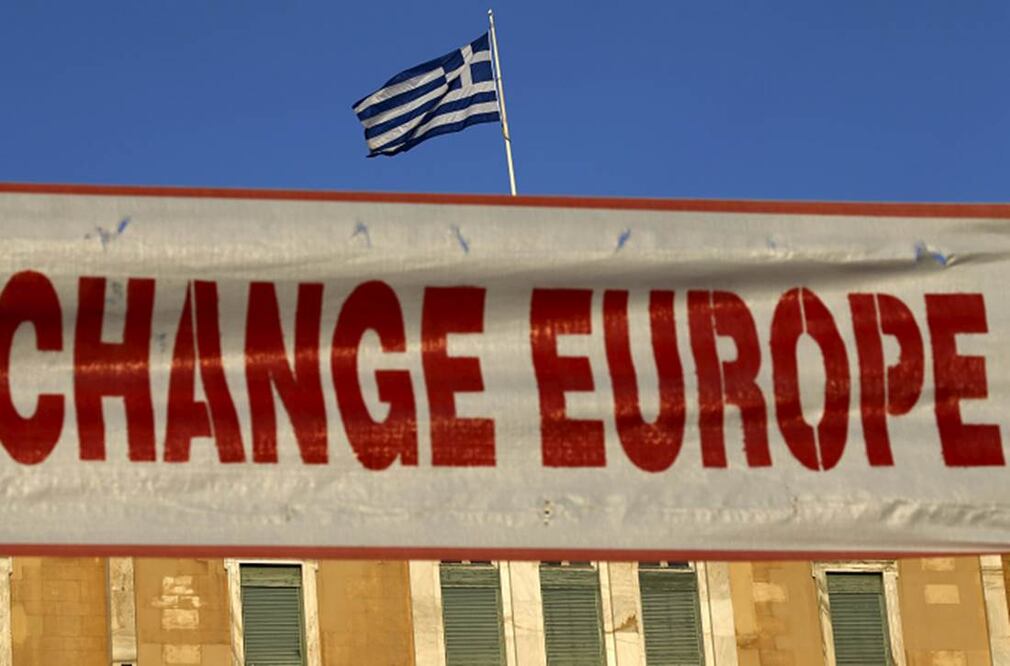 La deuda pública bruta de Grecia ascendió a 177% de su PIB en 2014, siendo la segunda más alta en el mundo después de Japón, según el FMI (REUTERS)