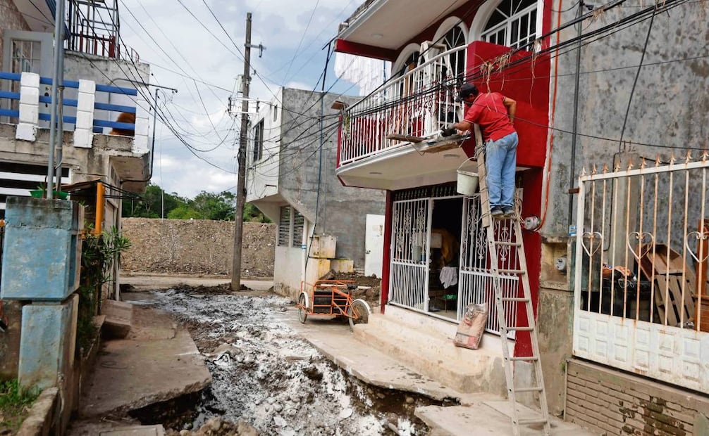 El polvo y basura acumulada en las principales calles y avenidas de Poza Rica han provocado enfermedades respiratorias, estomacales, además de hongos en niños y adultos mayores. Foto: Diego Simón Sánchez / EL UNIVERSAL