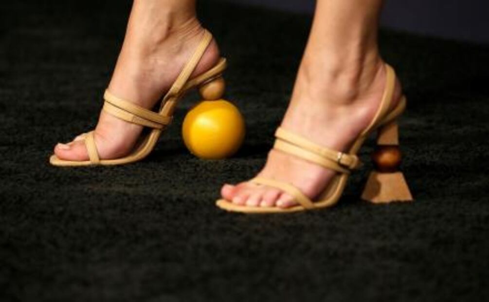 Selena Gomez reaparece; sus zapatos llaman la atención en alfombra