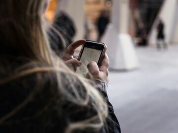 ¿Cómo detectar si alguien espía las llamadas de tu celular?