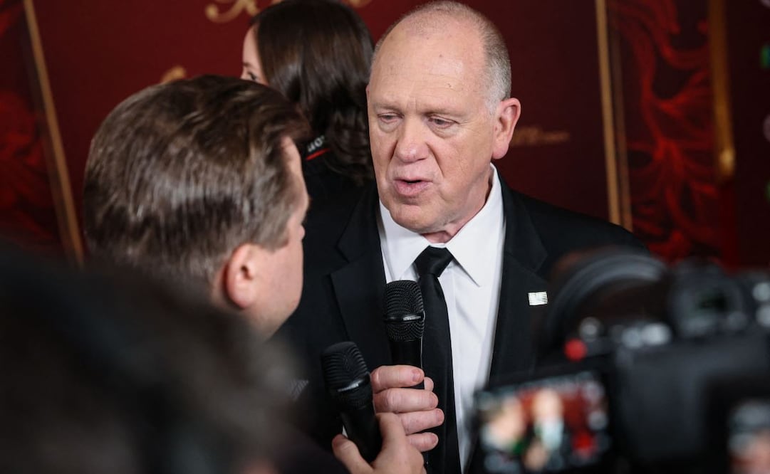 Tom Homan camina por la alfombra roja en el baile inaugural de la víspera de Turning Point USA en el Hotel Salamander el 19 de enero de 2025 en Washington, DC. Foto: AFP