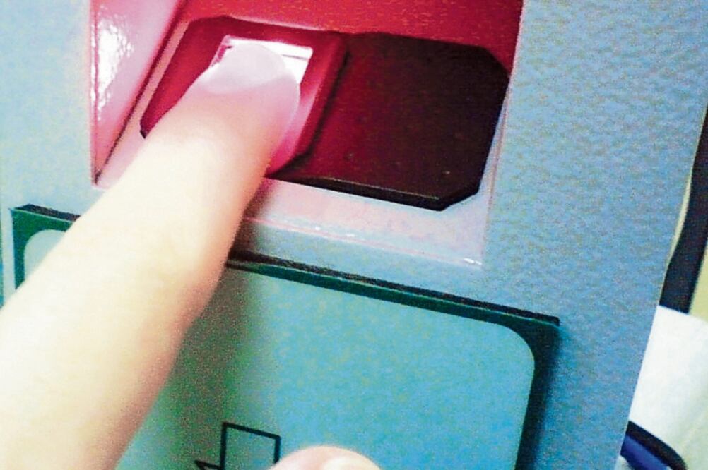 Seguridad. La identificación de las personas se verá reforzada por las inversiones de los bancos para instalar controles biométricos. Foto: ARCHIVO EL UNIVERSAL