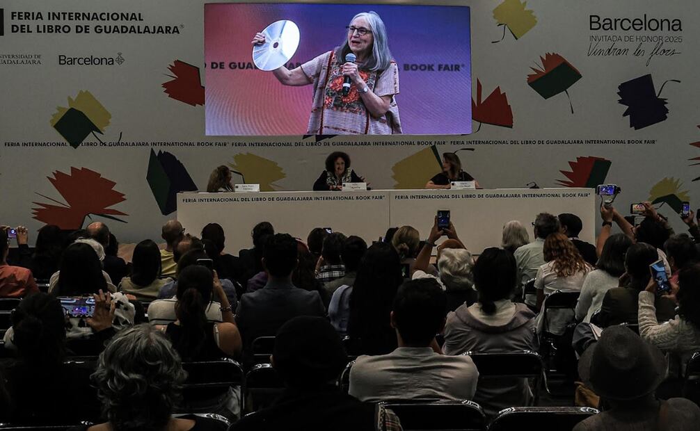 La Feria Internacional del Libro de Guadalajara le rindió homenaje a la científica y divulgadora de la ciencia Julieta Fierro. Foto: Gabriel Pano/EL UNIVERSAL.