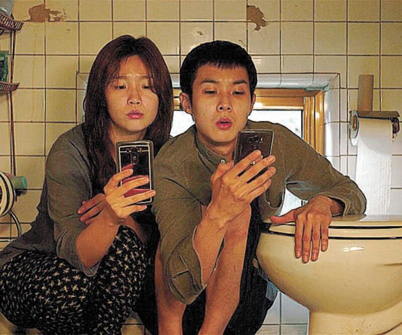 Parásitos arrasó en la premiación de los Oscar, antes de que iniciara la cuarentena.