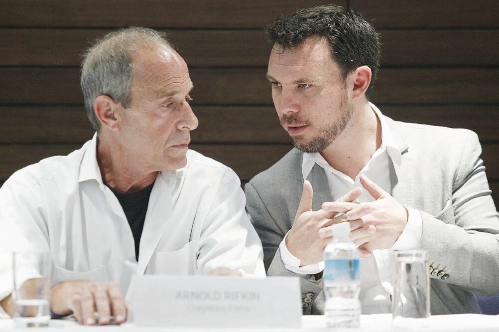 Arnold Rifkin (izquierda) y su socio mexicano Leonardo Zimbrón (ARIEL OJEDA. EL UNIVERSAL)