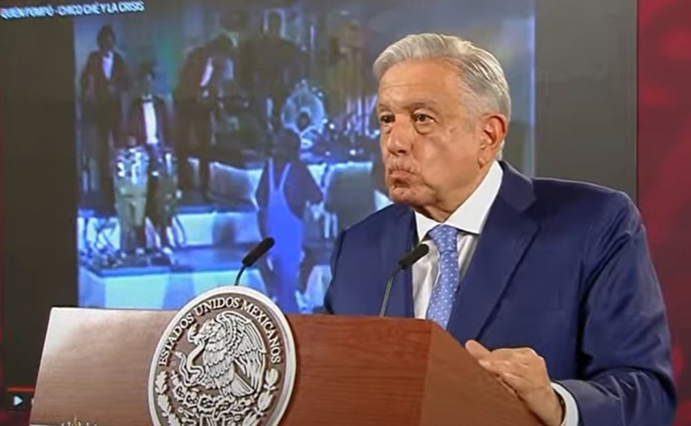 AMLO pone "Quién Pompó", de Chico Che, en la mañanera. Foto: Captura de pantalla