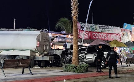 Pipa choca contra varios autos en malecón de La Paz, BCS; hay 3 personas heridas de gravedad