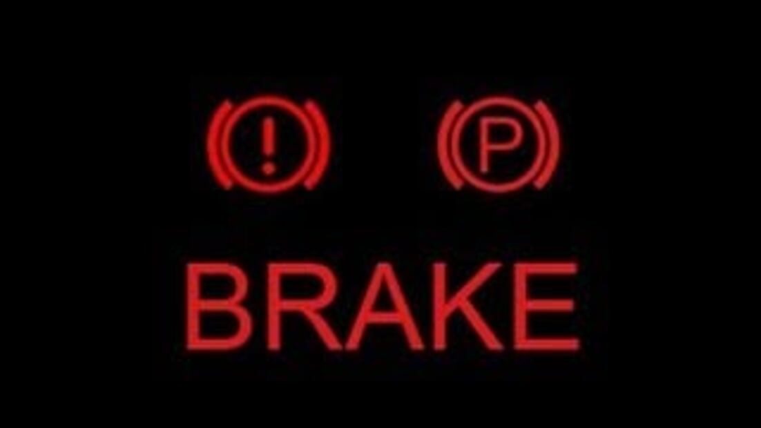 ¿Qué significan las luces del tablero de tu coche?