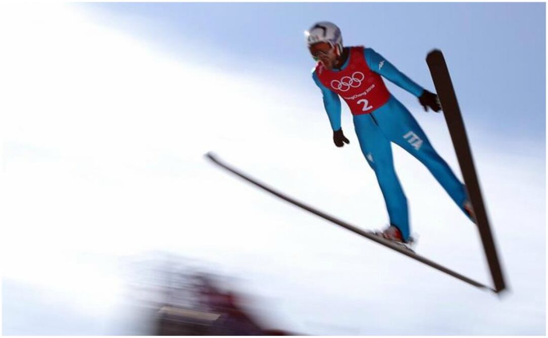 Los robots esquiadores pertenecen a equipos de cuatro Universidades: las de Kookmin, Myongji, Hangyang y la Nacional de Kyungpook