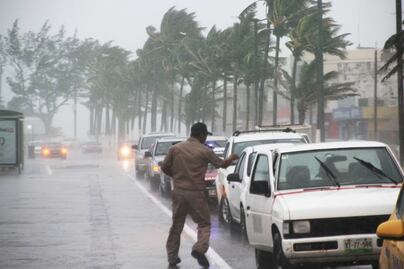 Onda tropical 16 provocará lluvias intensas en Oaxaca y Veracruz: Conagua