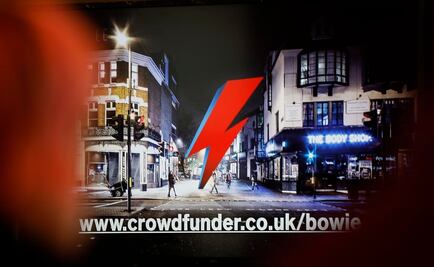 Artistas buscan 1.2 mdd para monumento a David Bowie