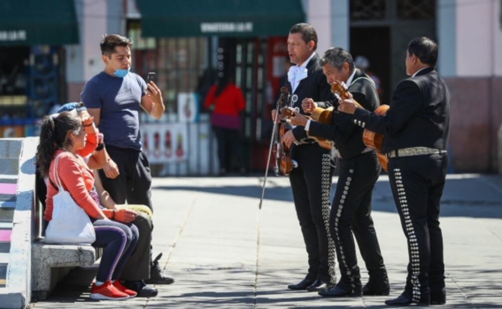 Aplicación de vacunas, amor en pandemia e inicio de la cuaresma, entre las fotos de la semana