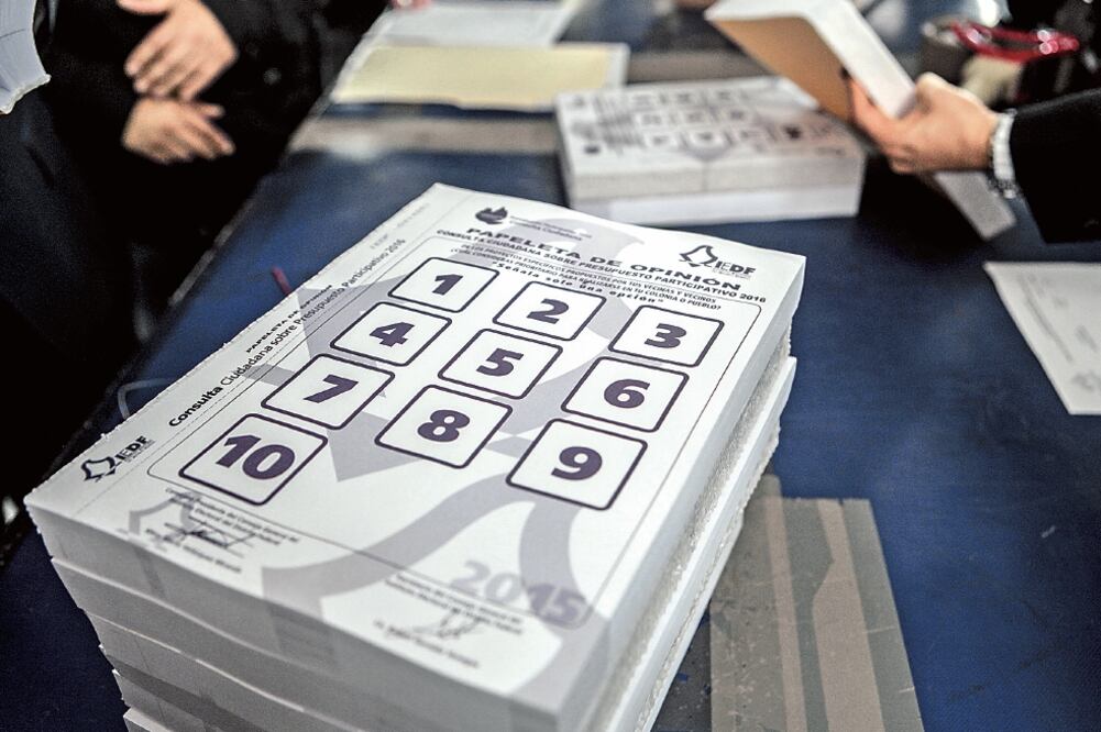 A primera hora del viernes se abrieron las votaciones en internet. De los proyectos presentados resultaron favorables 9 mil 230 (ARCHIVO EL UNIVERSAL)