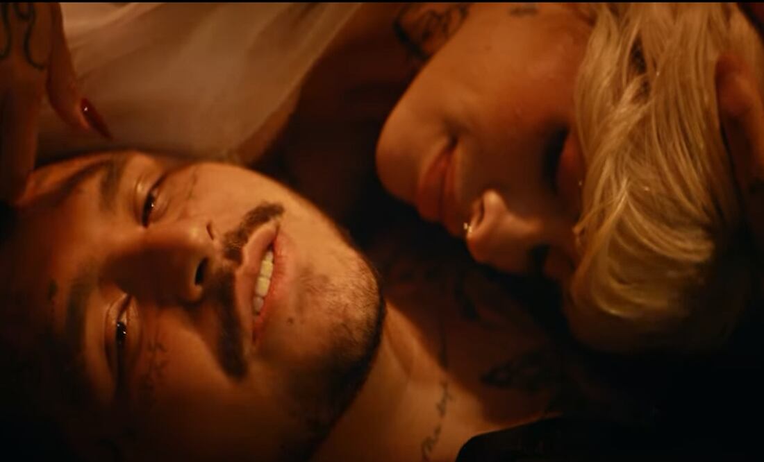 El cantante estrenó "Cazzualidades", nuevo sencillo que dedica a su pareja. Foto: YouTube