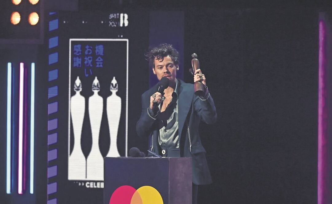 Obtuvo Artista del año, Canción, Álbum y Actuación pop/R&B. Foto: Neil Hall/EFE