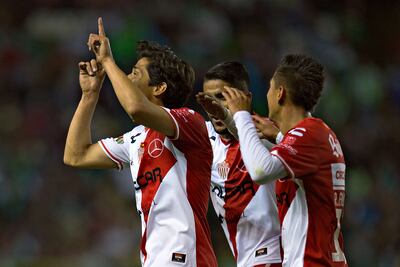 Necaxa sorprende y golea al León