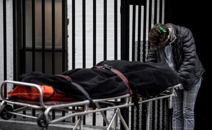 Hallan decenas de cadáveres en descomposición en camiones de mudanza en NY