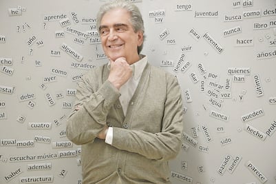 Rafael Tovar y de Teresa, muy ocupado