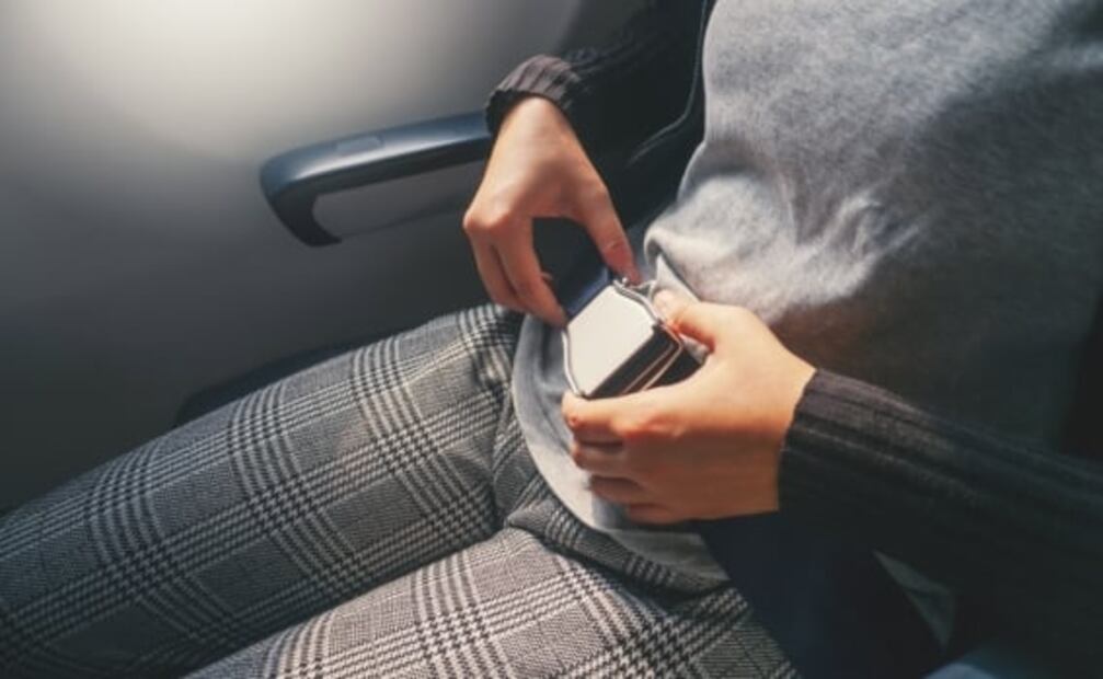 ¿Qué tan peligrosa es la turbulencia en un avión?