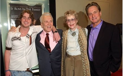 Muere la madre de Michael Douglas a los 92 años