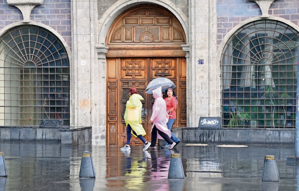 La autoridad alertó sobre lluvias con granizo y actividad eléctrica. Foto: Valente Rosas | El Universal