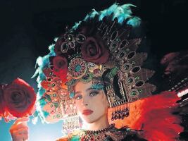 Fátima pasea segura en Miss Universe