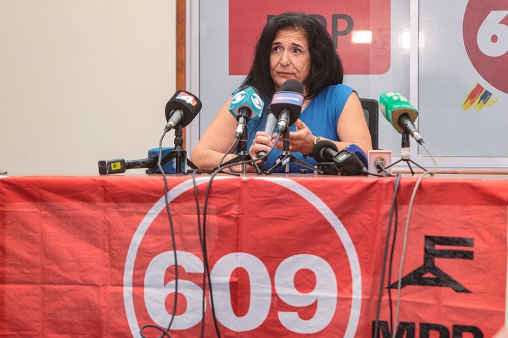 La doctora personal del expresidente José Mujica, Raquel Panone, en una rueda de prensa en Montevideo, este jueves 9 de enero de 2025. FOTO: GASTÓN BRITOS. EFE