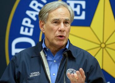 Gobernador de Texas ordena devolver migrantes indocumentados detenidos a puertos fronterizos